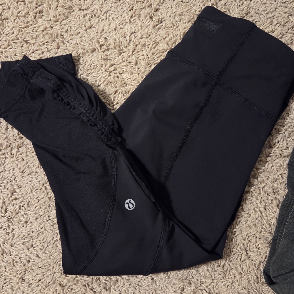 lululemon athletica Black and Gray Leggings - Picture 3 of 4